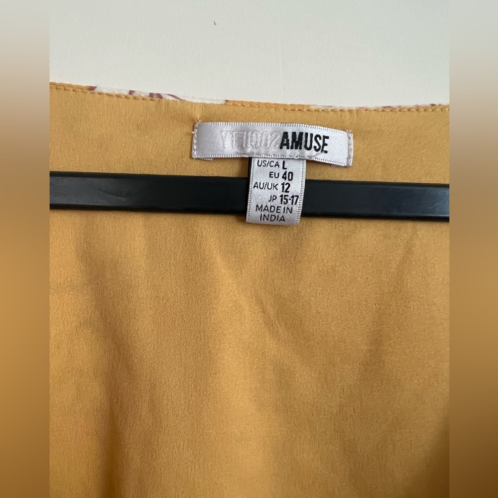 Amuse Society Front Tie Dress, size Large - Picture 4 of 5
